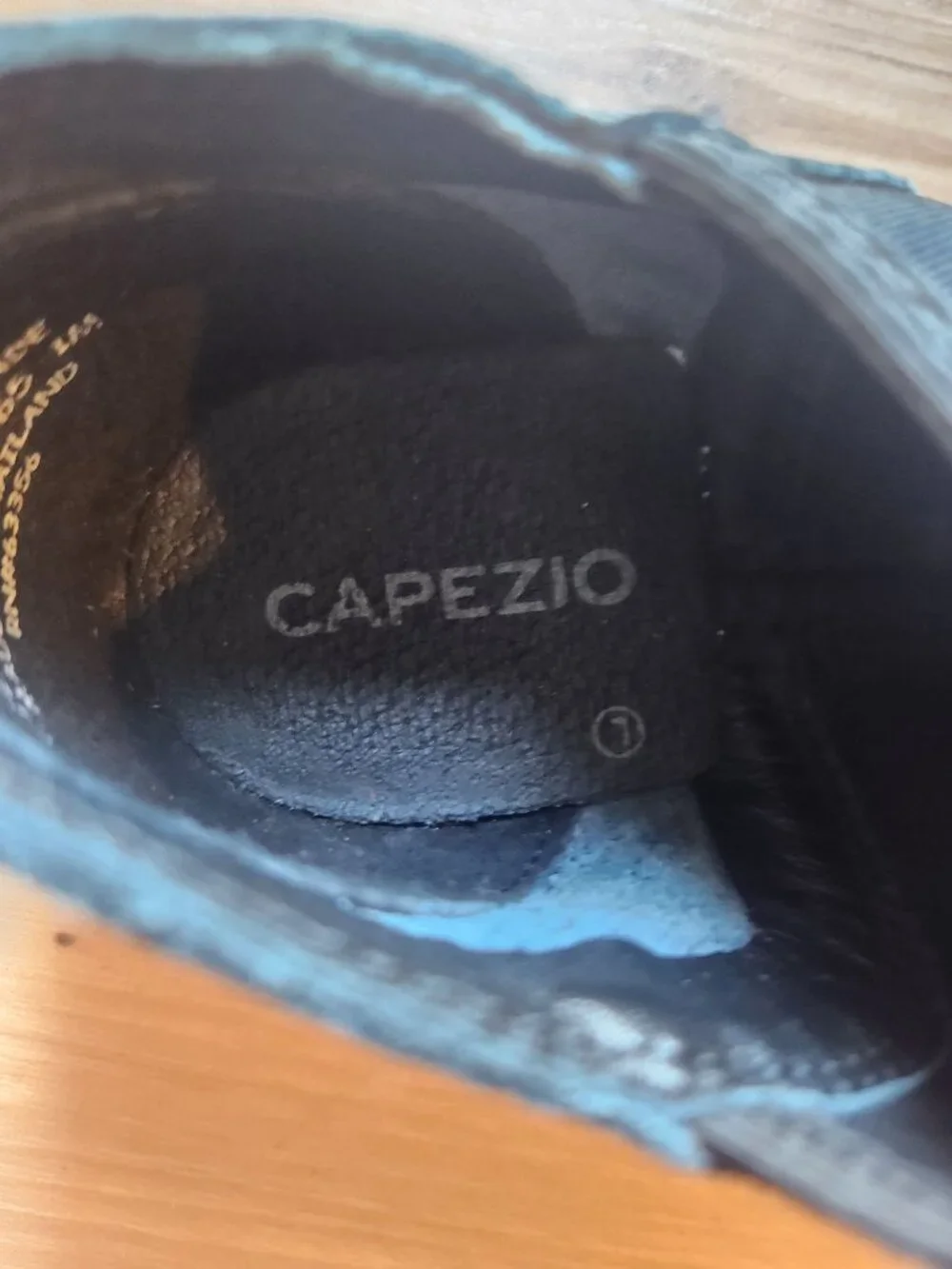CAPEZIO Black Leather Dance Shoes Little Girls size 1
